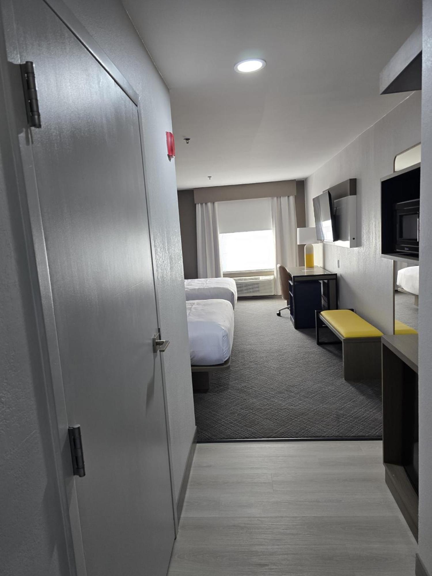 Comfort Inn & Suites Prince George - Fort Gregg Экстерьер фото