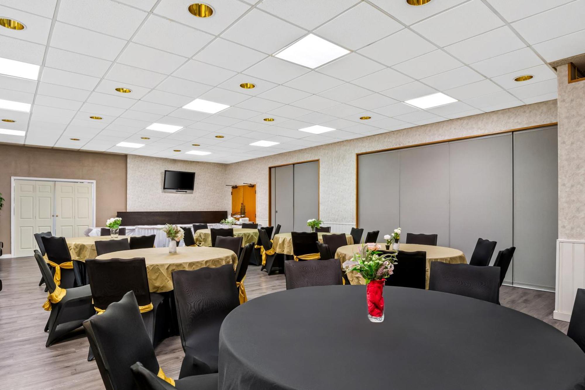 Comfort Inn & Suites Prince George - Fort Gregg Экстерьер фото
